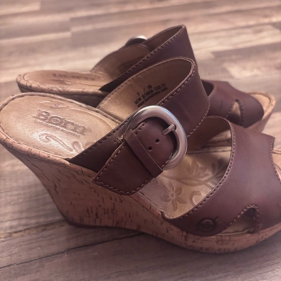 Born Women's Leather Brown Mules - Picture 2 of 6